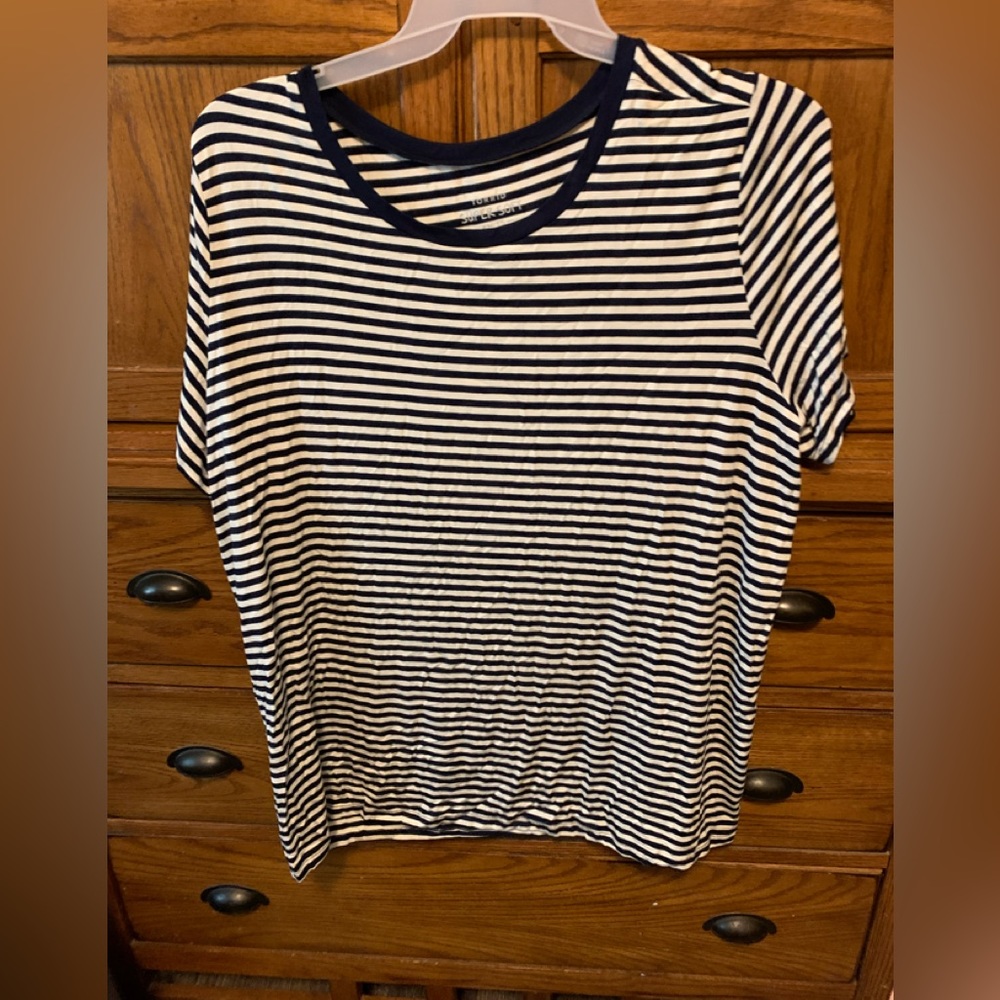 ⭐️  5/$20 Super Soft Tee